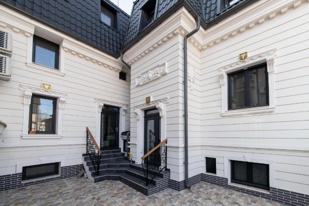 Oasis Historic Central House Bucharest Exterior photo